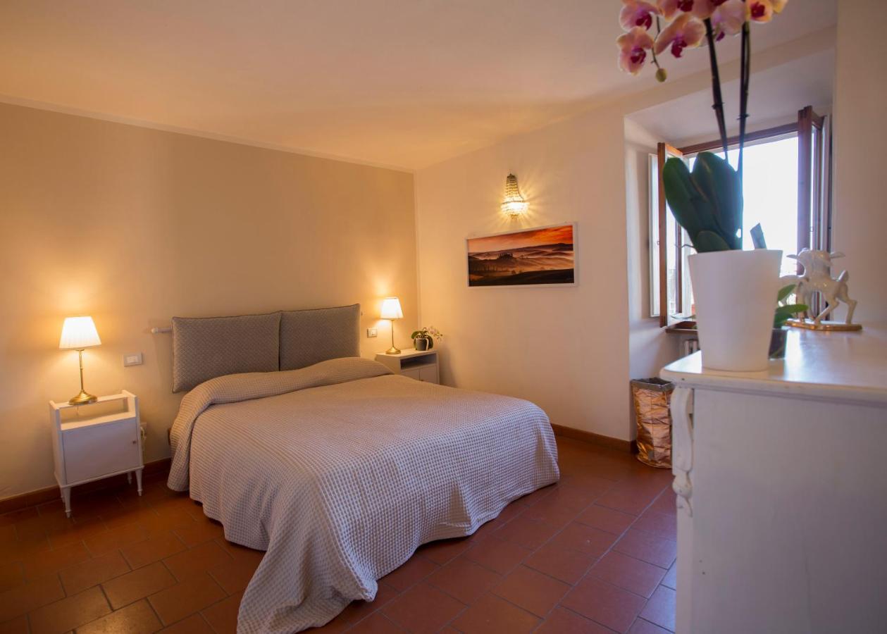 Appartamento Le Palme Con Terrazze In Centro San Gimignano Buitenkant foto