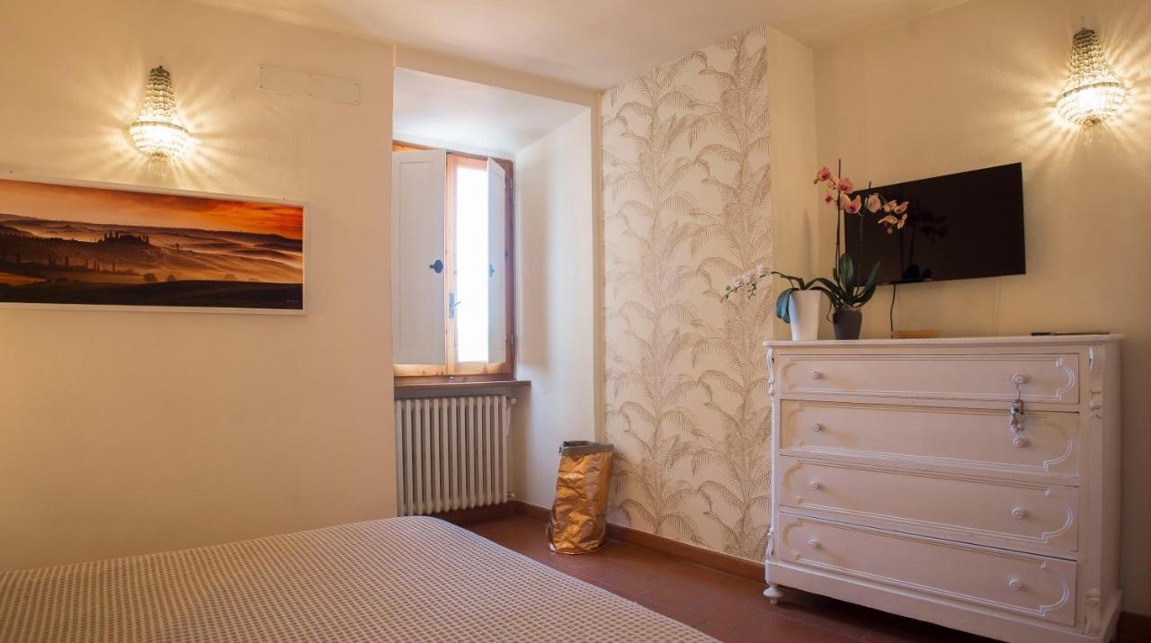 Appartamento Le Palme Con Terrazze In Centro San Gimignano Buitenkant foto